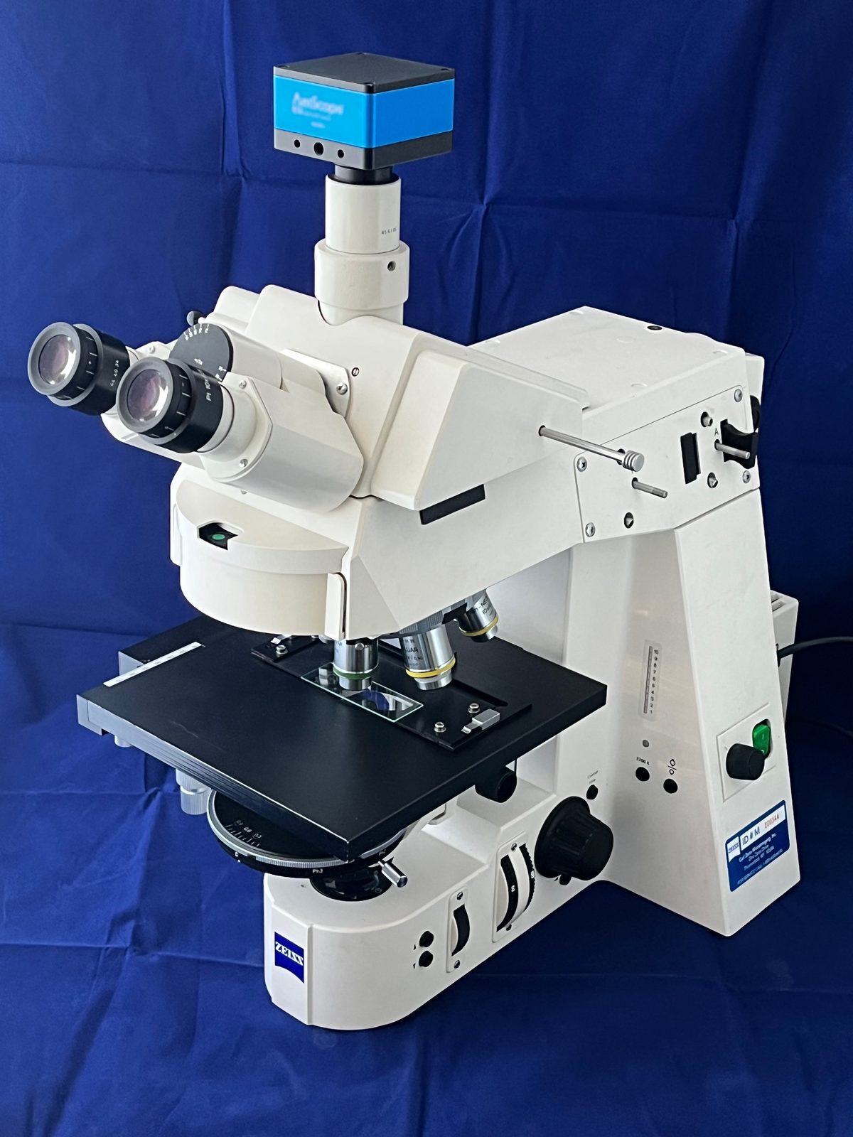 Axioplan 2 with trinocular head and 4K HD camera