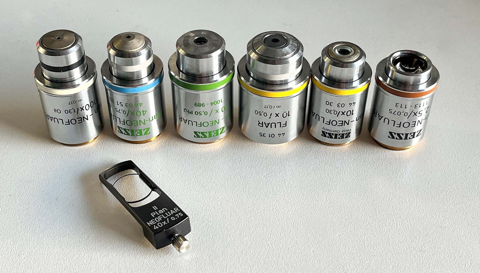 The six Zeiss objectives and DIC prism